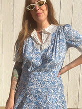 Load image into Gallery viewer, Vintage 30s/40s floral dress