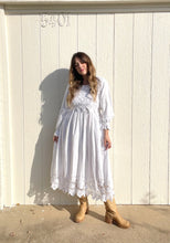 Load image into Gallery viewer, Vintage cotton lace dress