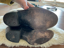 Load image into Gallery viewer, Vintage cowboy boots