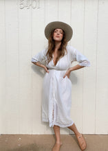Load image into Gallery viewer, Vintage wrap dress