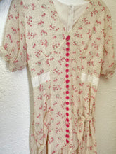 Load image into Gallery viewer, Vintage floral tie dress