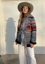 Load image into Gallery viewer, Vintage cardigan