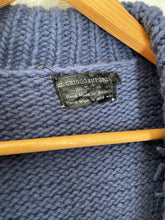 Load image into Gallery viewer, Vintage daisy cardigan