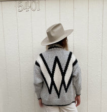 Load image into Gallery viewer, Vintage cardigan
