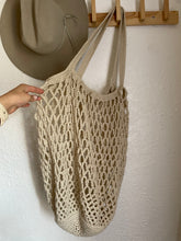 Load image into Gallery viewer, Vintage crochet market bag