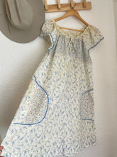 Load image into Gallery viewer, Vintage prairie dress
