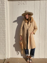 Load image into Gallery viewer, Vintage wool + fur collar coat