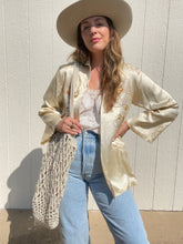 Load image into Gallery viewer, Vintage crochet market bag
