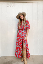 Load image into Gallery viewer, Vintage 1940s wrap dress