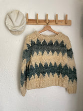 Load image into Gallery viewer, Vintage cozy sweater