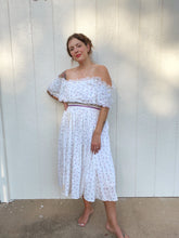 Load image into Gallery viewer, Vintage off the shoulder floral dress