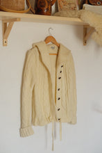 Load image into Gallery viewer, Vintage beige chunky knit hooded cardigan