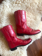 Load image into Gallery viewer, Vintage cherry red Justin boots