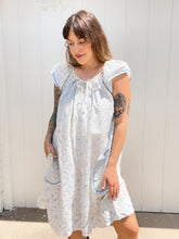 Load image into Gallery viewer, Vintage prairie dress