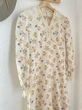 Load image into Gallery viewer, Vintage floral prairie dress