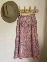 Load image into Gallery viewer, Vintage floral skirt