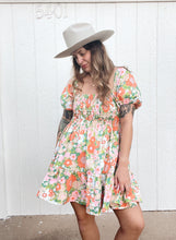 Load image into Gallery viewer, Signature Collection- Puff sleeve mini in 70s floral