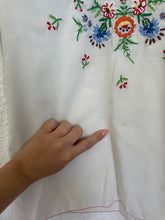 Load image into Gallery viewer, Vintage floral peasant top