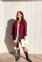 Load image into Gallery viewer, Vintage Meyers leather concho clutch