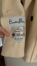 Load image into Gallery viewer, Vintage cream coat
