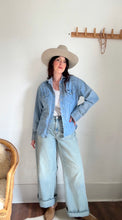Load image into Gallery viewer, Vintage wrangler denim pearl snap
