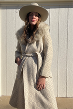 Load image into Gallery viewer, Vintage fur collar wrap coat
