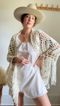 Load image into Gallery viewer, Vintage shawl
