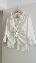 Load image into Gallery viewer, Vintage ruffle top
