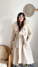 Load image into Gallery viewer, Vintage fur collar wrap coat
