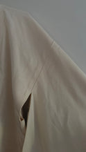 Load image into Gallery viewer, Vintage silk Haori kimono
