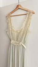 Load image into Gallery viewer, Vintage lace trim nightgown
