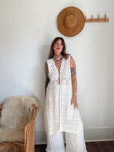 Load image into Gallery viewer, Vintage crochet top/vest
