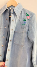Load image into Gallery viewer, Vintage floral western top
