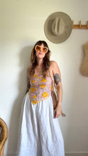 Load image into Gallery viewer, Vintage floral scarf
