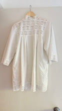 Load image into Gallery viewer, Vintage Mexican cotton blouse
