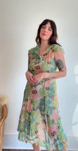 Load image into Gallery viewer, 1930s floral dress
