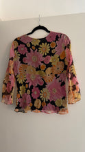 Load image into Gallery viewer, Vintage silk floral blouse
