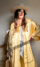 Load image into Gallery viewer, Vintage gold kimono

