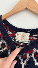 Load image into Gallery viewer, Vintage Jantzen snowflake knit
