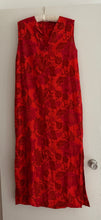 Load image into Gallery viewer, Vintage Silk 1960s dress

