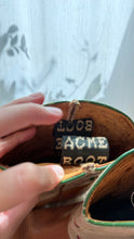 Load image into Gallery viewer, Vintage 1940s 50s acme boots-size 7
