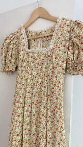 Vintage 70s floral prairie dress