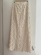 Load image into Gallery viewer, Crochet maxi skirt
