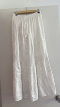 Load image into Gallery viewer, Vintage cotton lace skirt

