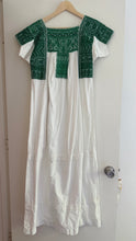 Load image into Gallery viewer, Vintage Oaxacan Mexican dress
