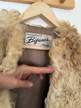 Load image into Gallery viewer, Vintage curly lamb fur vest
