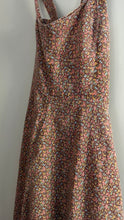 Load image into Gallery viewer, Vintage 70s floral dress
