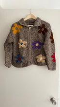 Load image into Gallery viewer, Vintage wool daisy zip sweater
