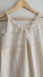 Edwardian cotton step in