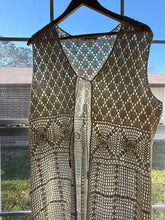 Load image into Gallery viewer, Vintage crochet top/vest

